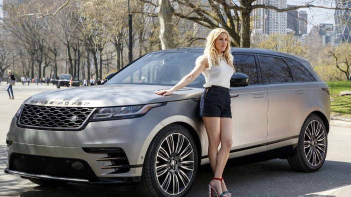 Певица Элли Голдинг рекламирует Range Rover Velar для США